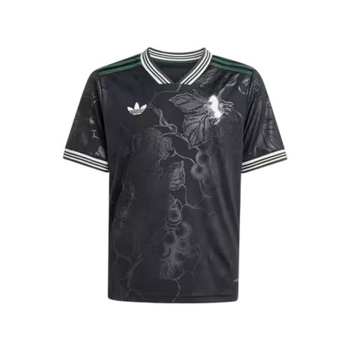 Front - Adidas Childrens/Kids 2025/2026 Juventus FC Football Shirt