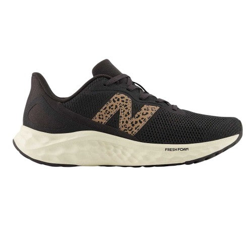Front - New Balance Womens/Ladies Arishi V4 Trainers