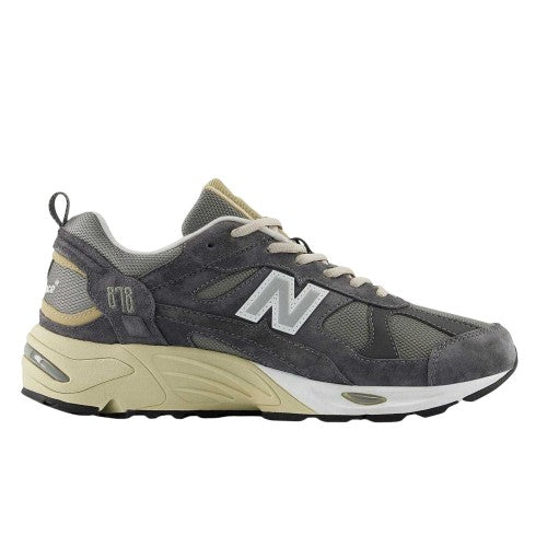 Front - New Balance Mens 878 Suede Trainers