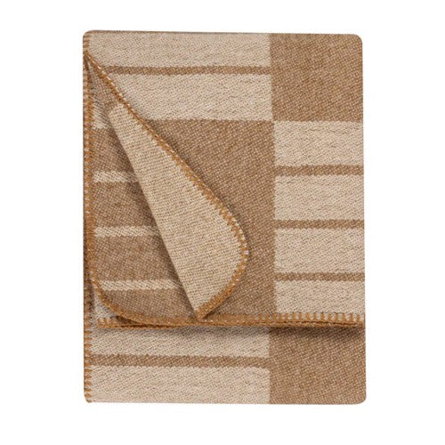 Front - Yard Harlech Woven Reversible Throw