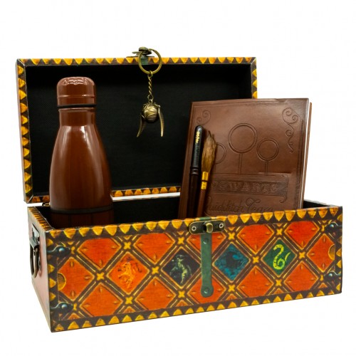 Front - Harry Potter Premium Quidditch Gift Set