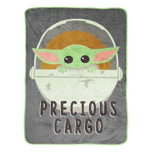 Front - Star Wars: The Mandalorian Precious Cargo Sherpa Fleece Fluffy Baby Yoda Blanket