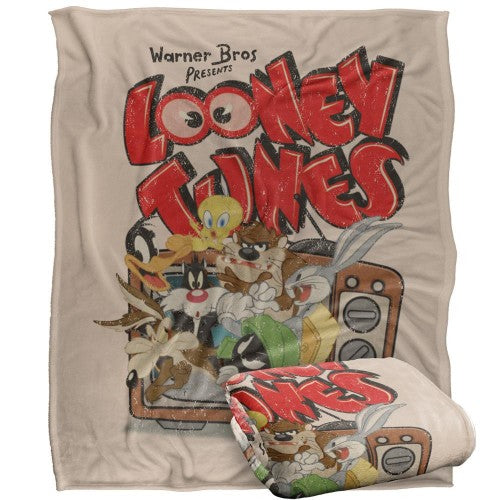 Front - Looney Tunes Warner Bros Presents Group Shot Blanket