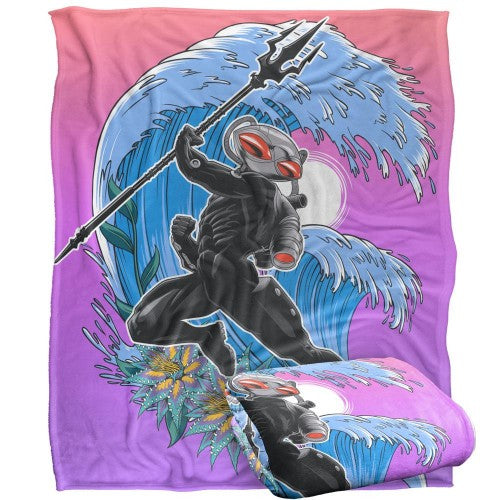 Front - Aquaman Surf Black Manta Blanket