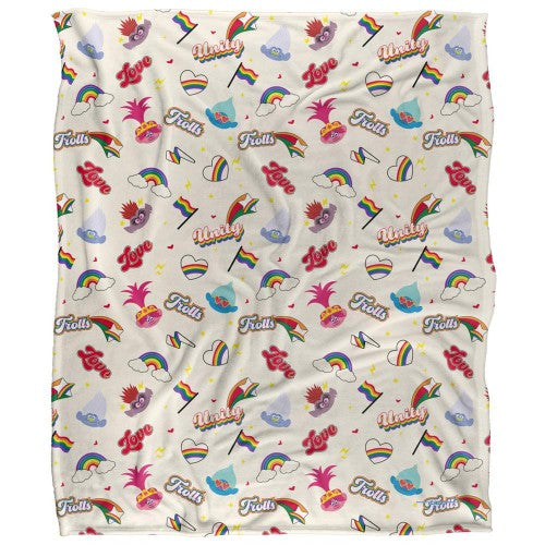 Front - Trolls Love For All Silky Soft Touch Blanket