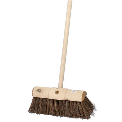 One Colour - Front - Assembled 13 Bassine Yard Scavenger Broom