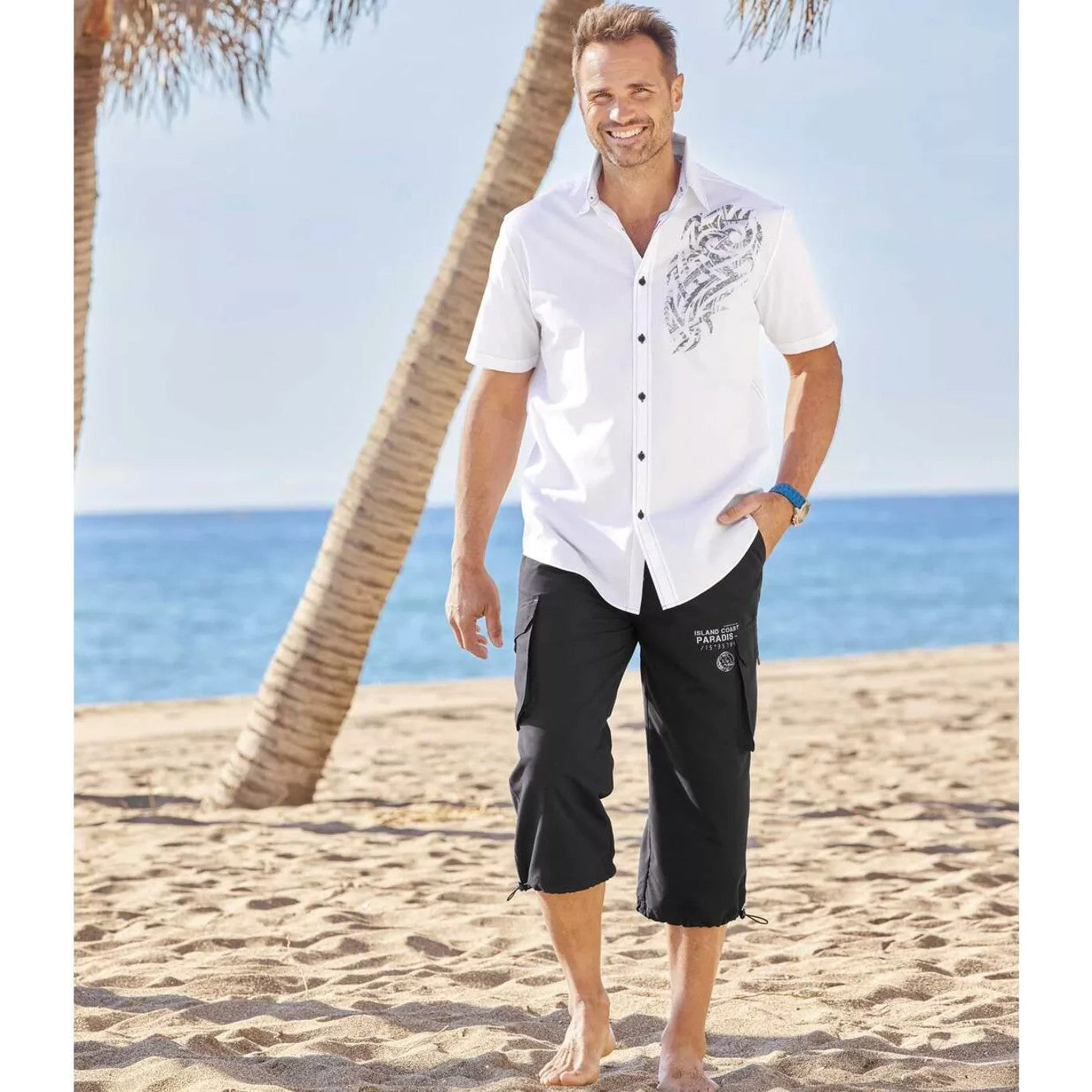 Black - Back - Atlas For Men Mens Cropped Cargo Trousers