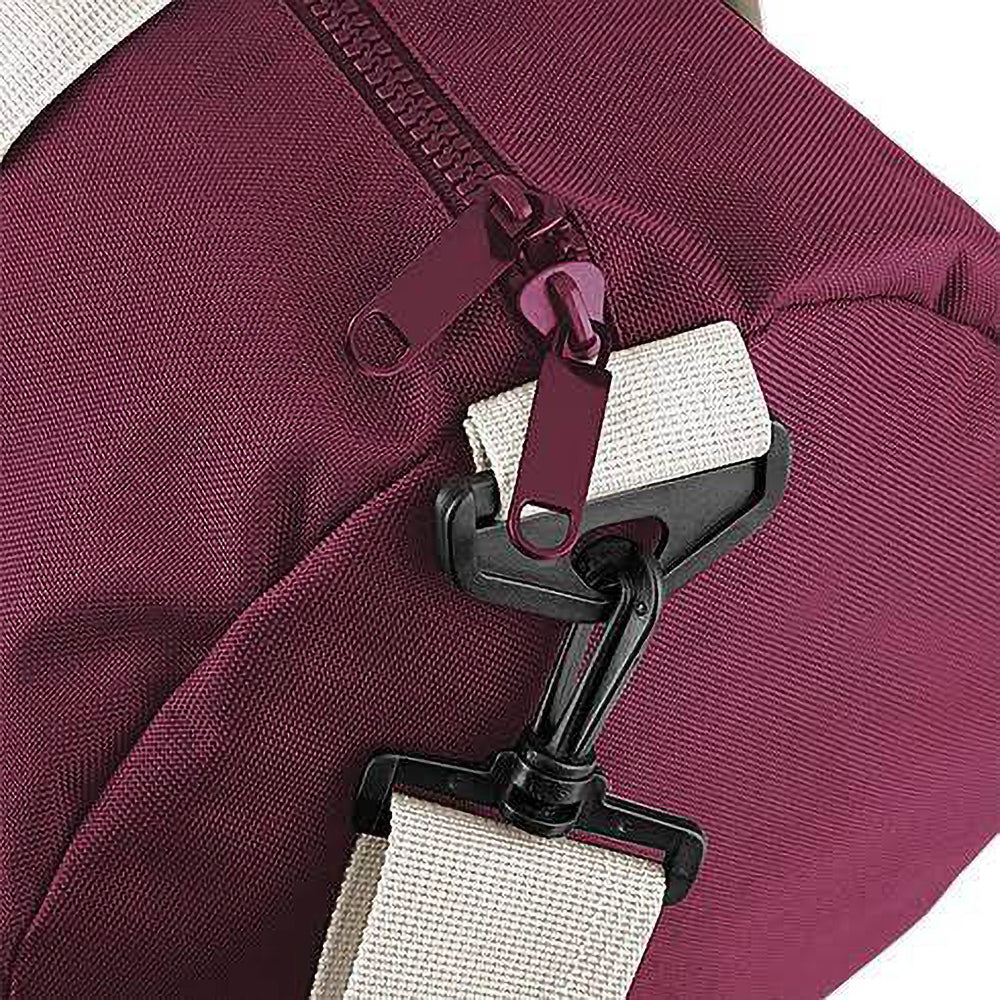 Burgundy-Off White - Back - Bagbase Plain Varsity Barrel - Duffle Bag (20 Litres)