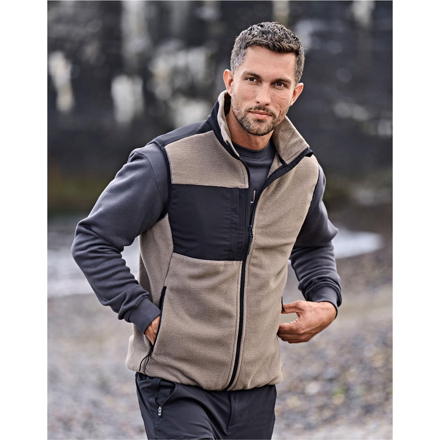 Clay-Black - Front - Tee Jays Mens Mountain Fleece Body Warmer