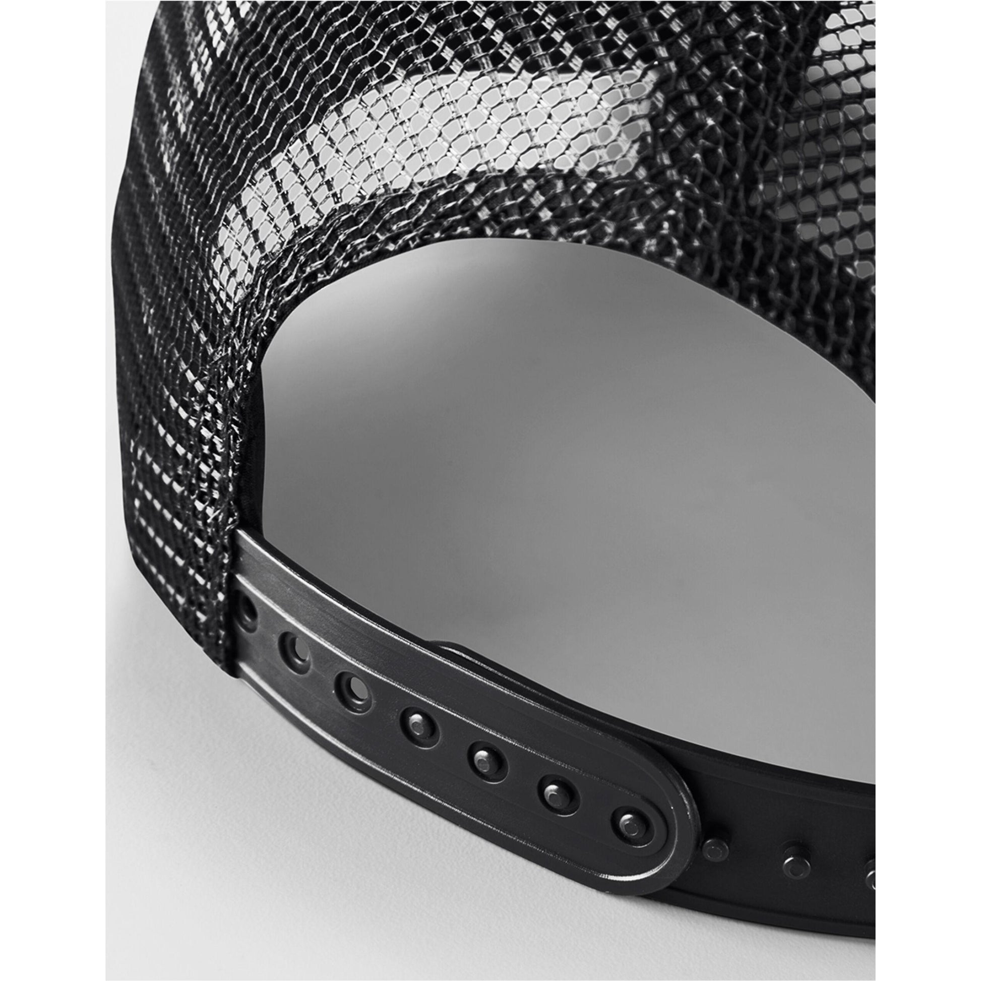 Graphite Grey-Black - Pack Shot - Beechfield Unisex Adult Snapback Trucker Cap