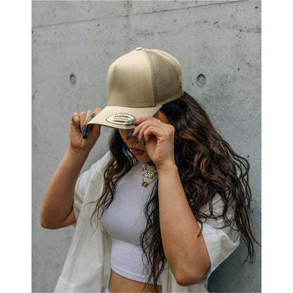White - Front - Flexfit Unisex Adult Retro 5 Panel Trucker Cap