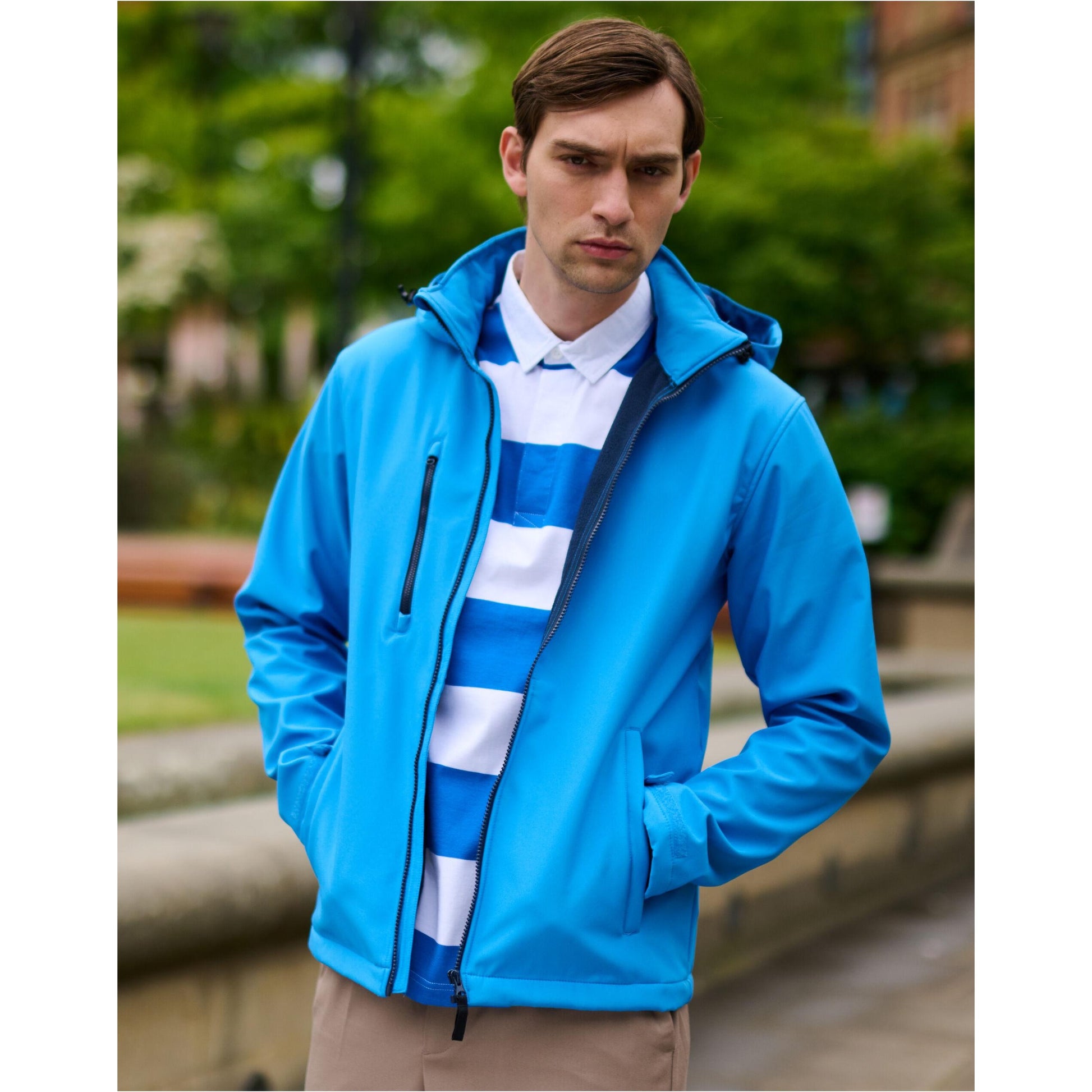 Black - Front - Regatta Professional Mens Venturer Softshell 3 Layer Hooded Jacket