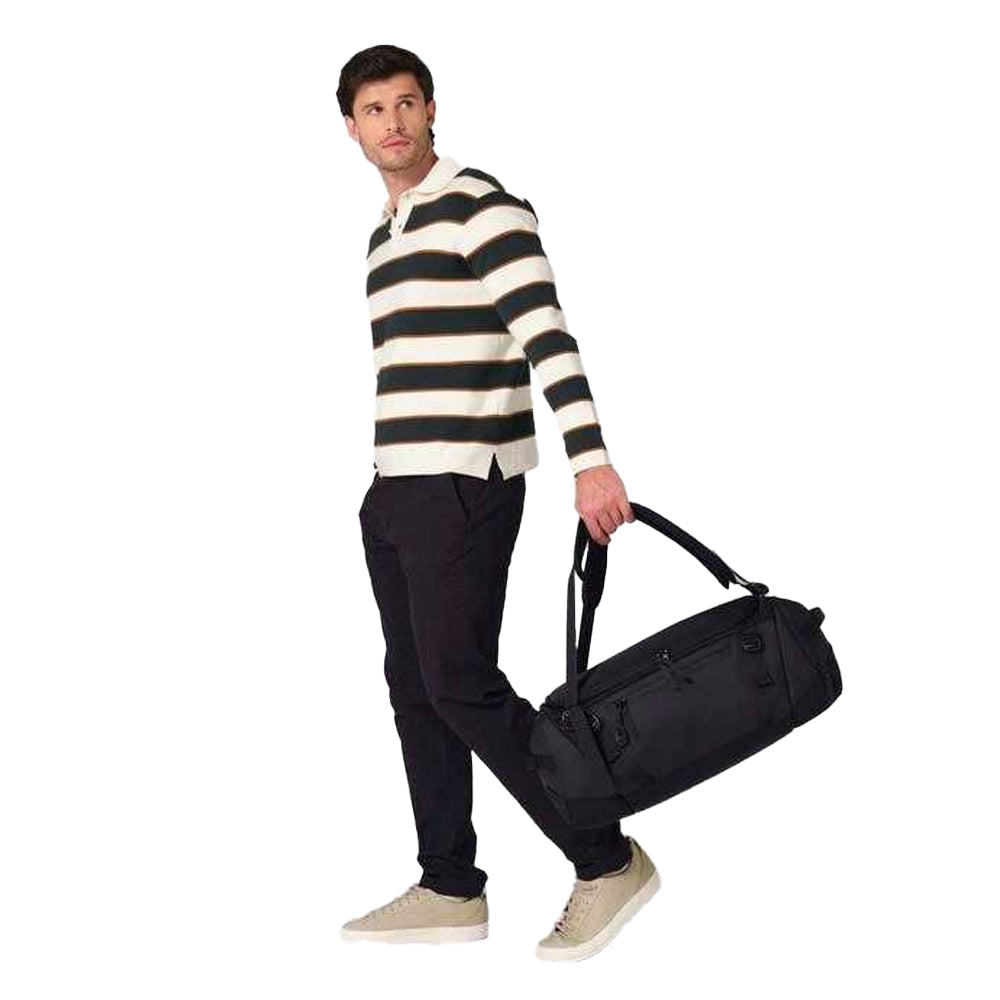 Black - Lifestyle - Quadra Zurich Plain Hybrid 35L Holdall