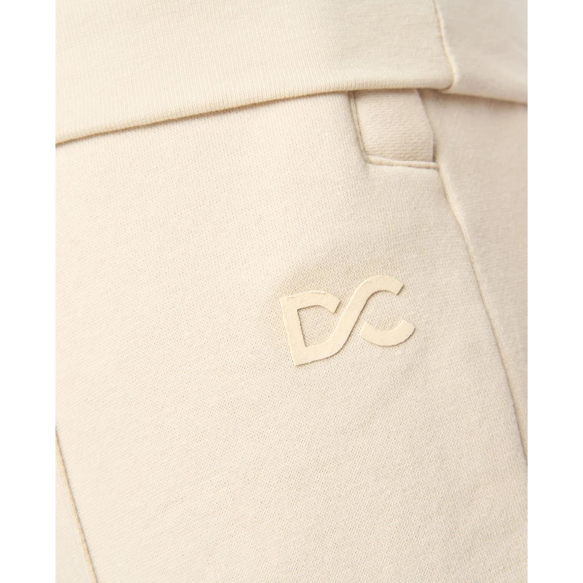 Off White - Pack Shot - Duck and Cover Mens Chattamere Hoodie & Bottom Set