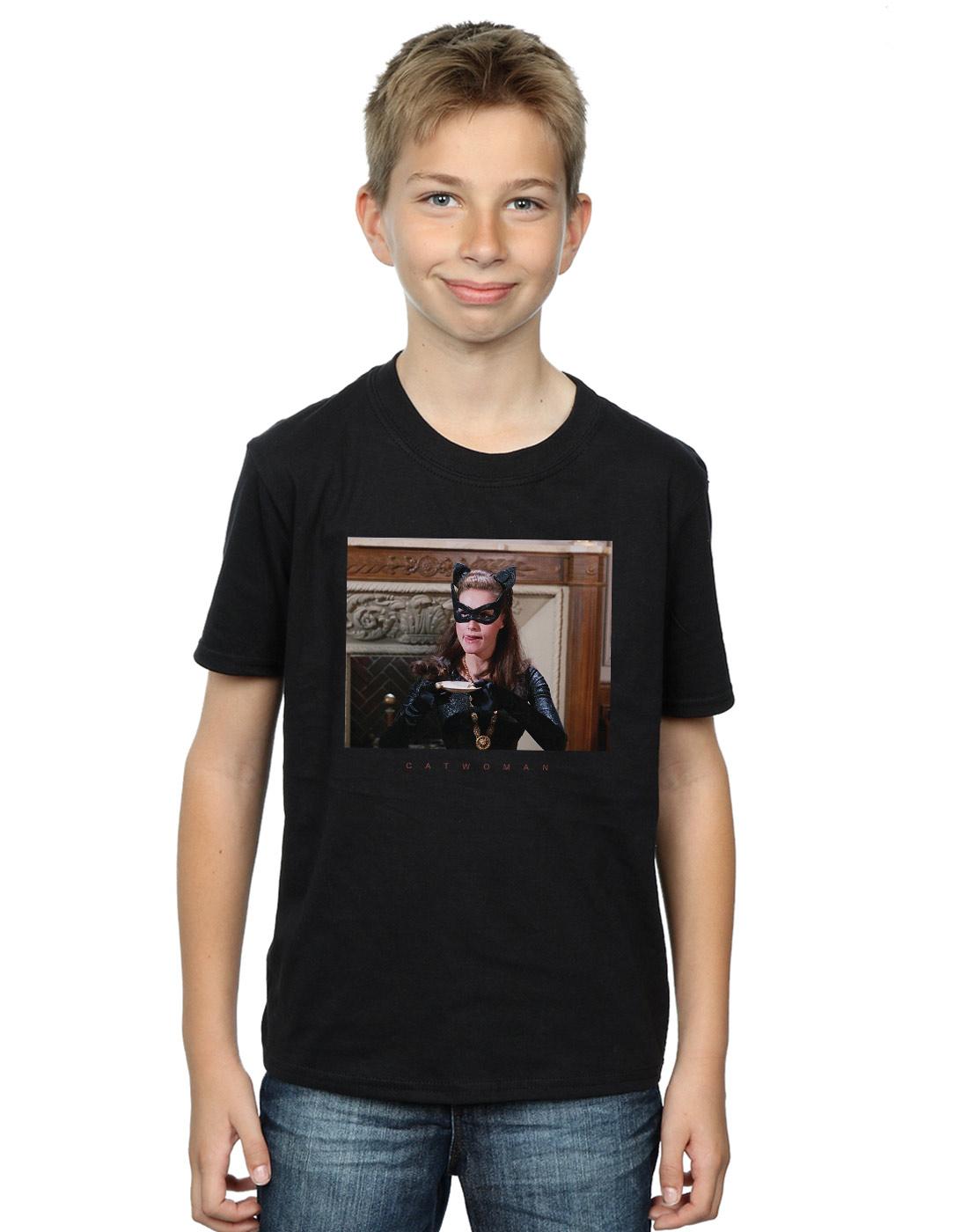 Black - Back - DC Comics Boys Batman TV Series Catwoman Photo T-Shirt