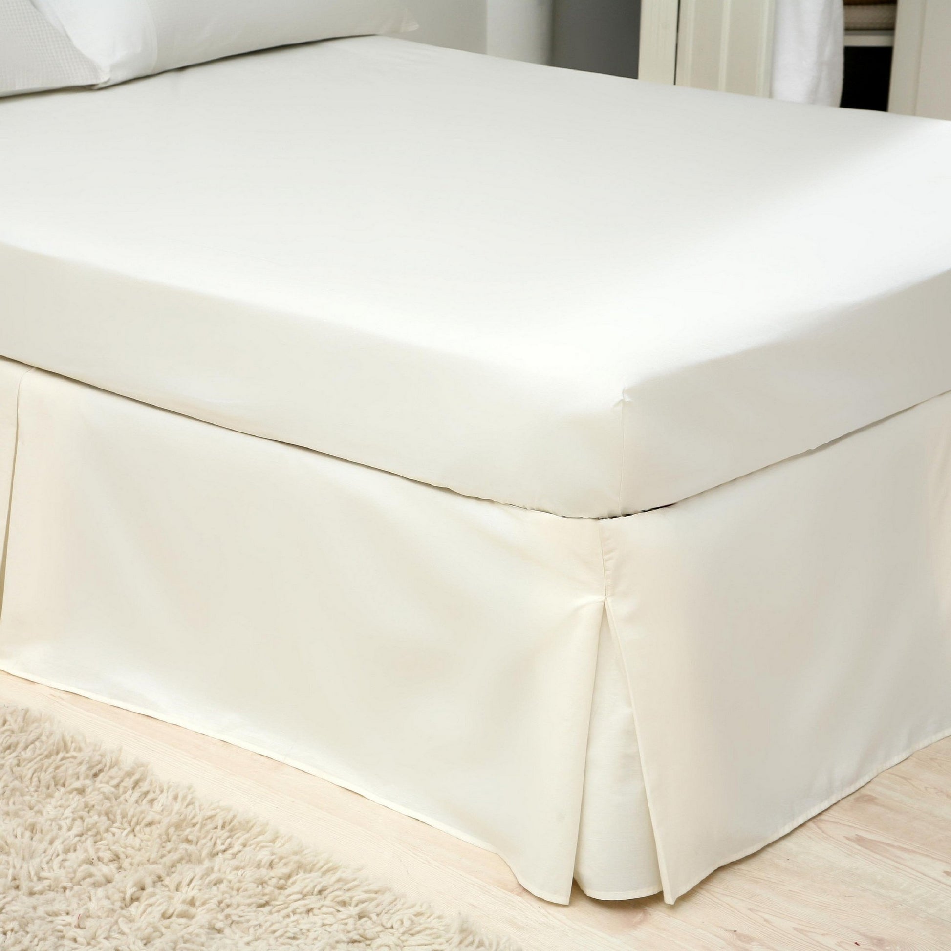 Ivory - Back - Belledorm 200 Thread Count Egyptian Blend Platform Valance