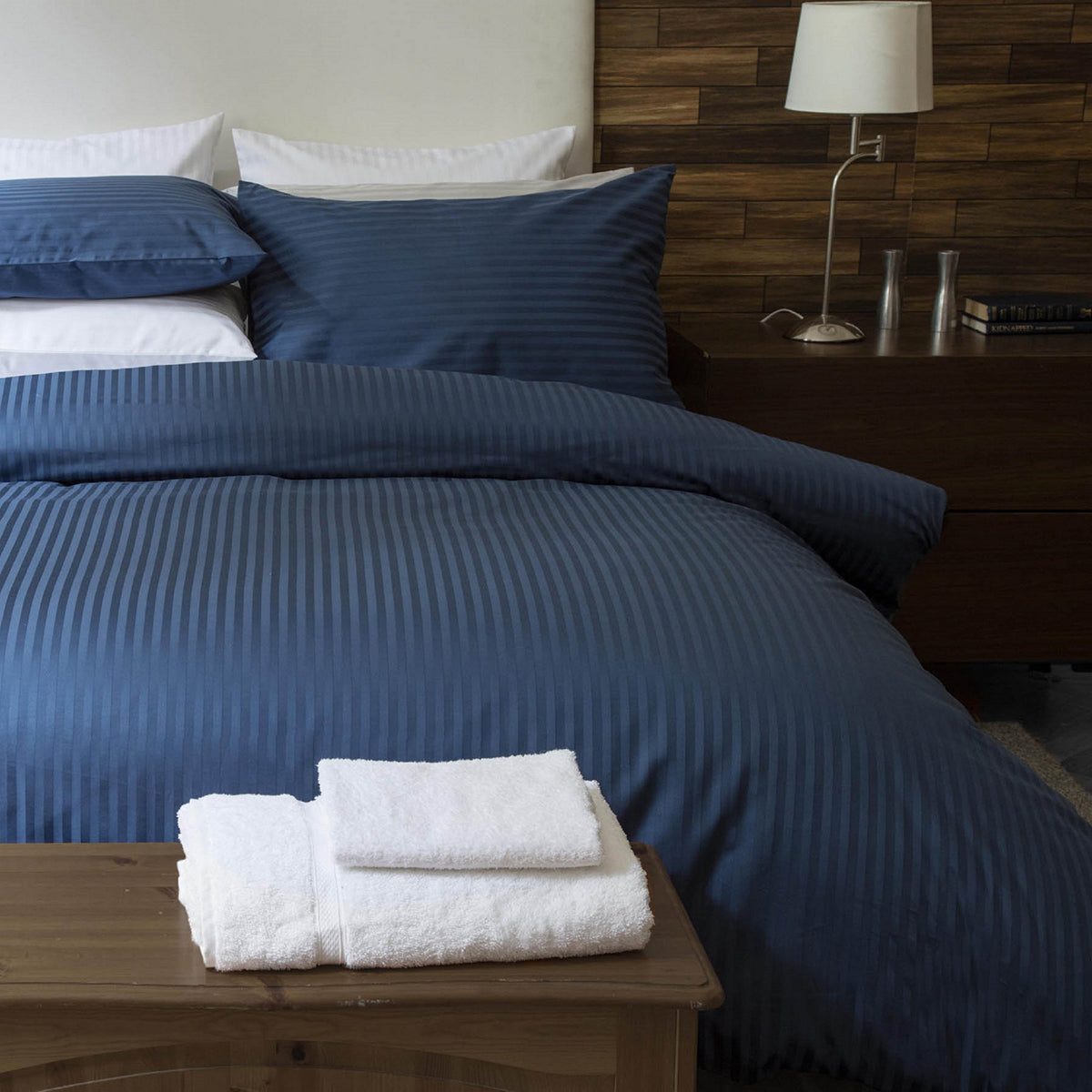 Navy - Back - Belledorm 540 Thread Count Satin Stripe Duvet Cover Set