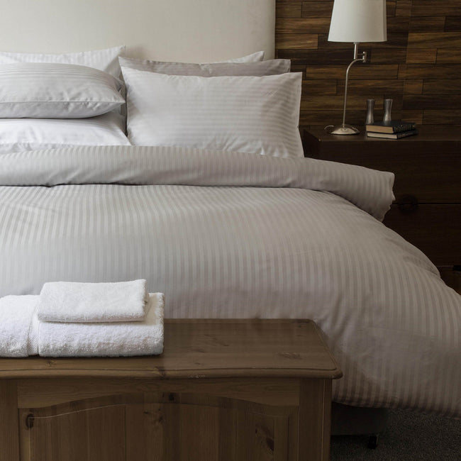 Platinum - Back - Belledorm 540 Thread Count Satin Stripe Duvet Cover Set