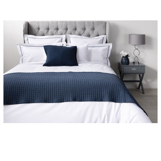 Navy - Front - Belledorm Crompton Quilted Bed Runner