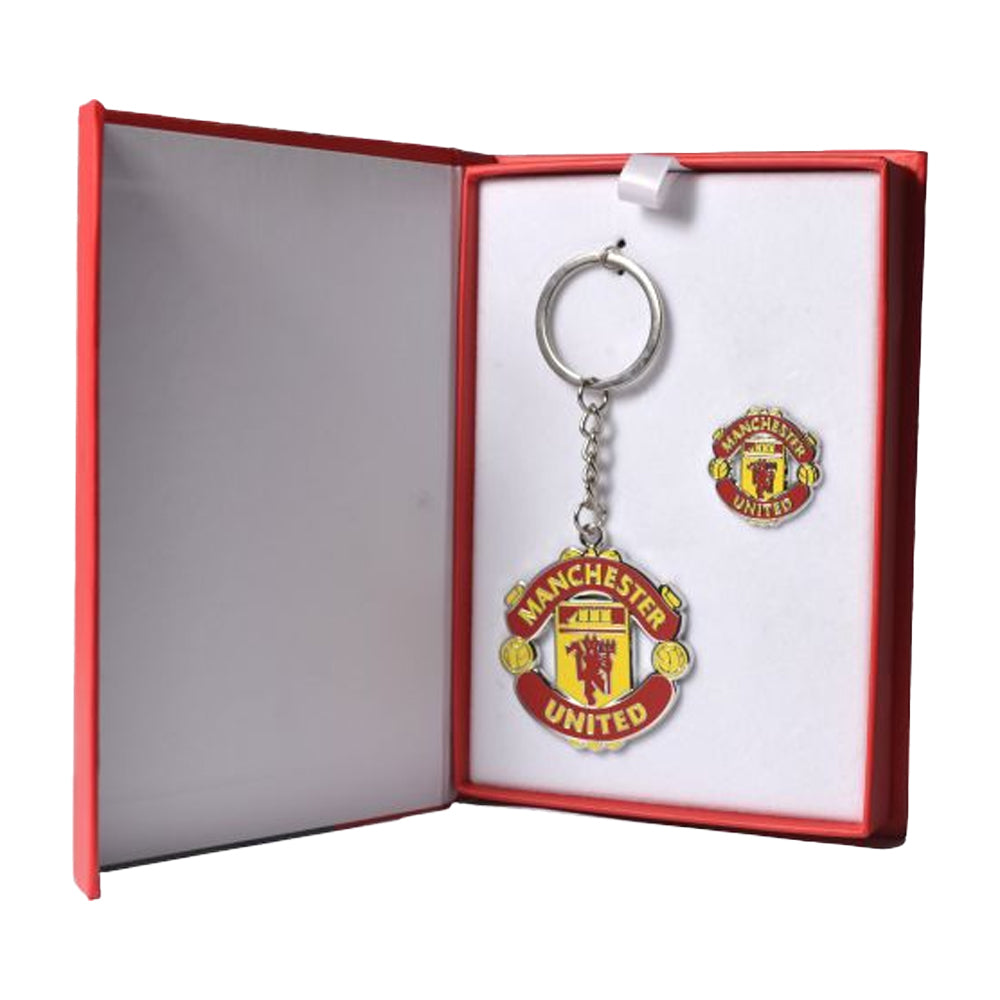 Red - Back - Manchester United FC Premium Crest Keyring And Badge Set