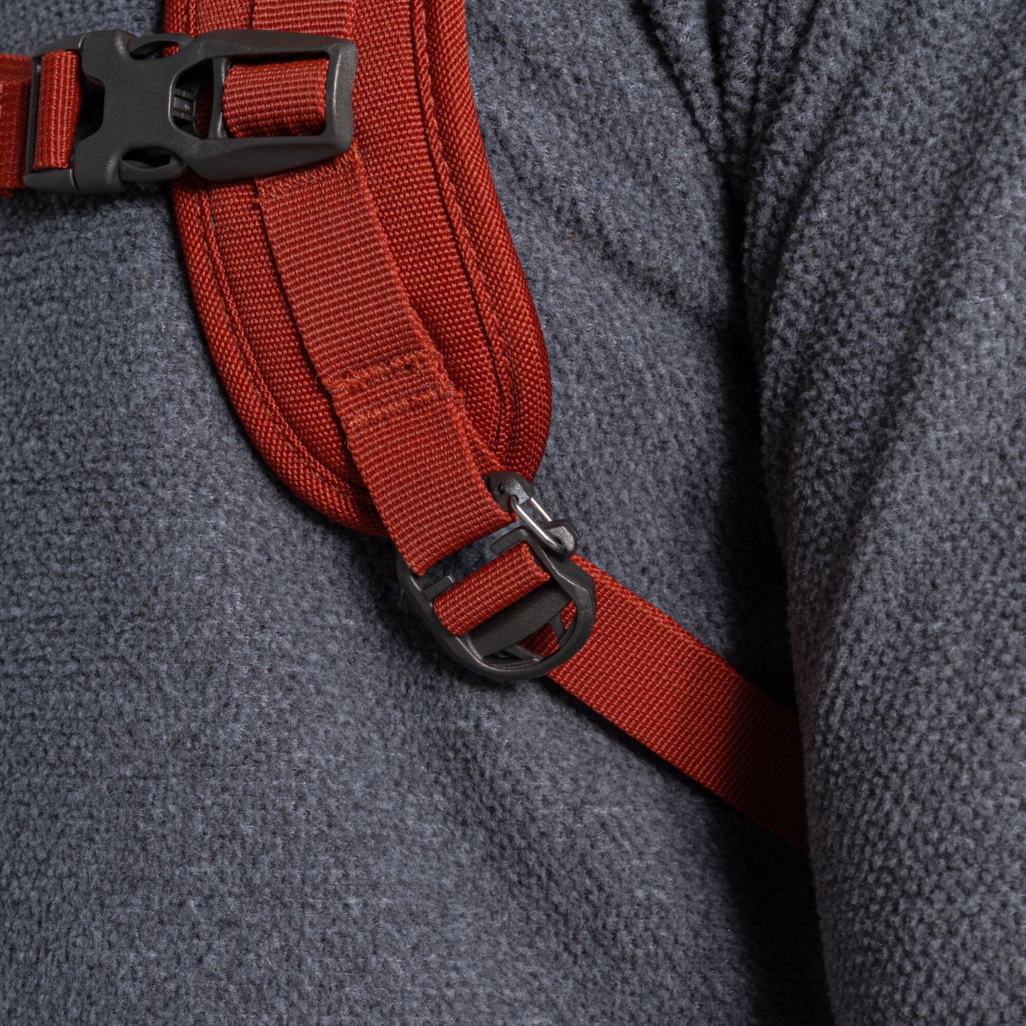 Red Beach - Lifestyle - Craghoppers Classic Kiwi II Roll Top 20L Backpack