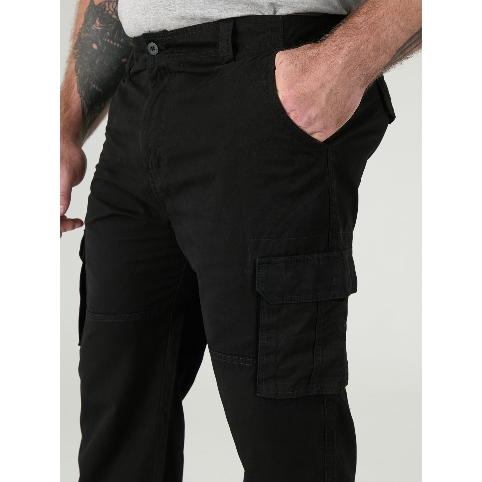 Black - Pack Shot - Duke Mens D555 Robert Peached Washed Cargo Trousers