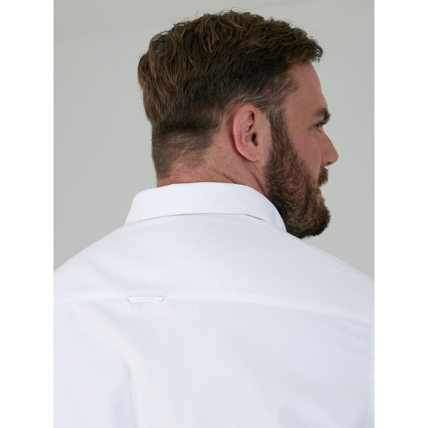 White - Close up - Duke Mens D555 Richard Oxford Kingsize Tall Long-Sleeved Shirt
