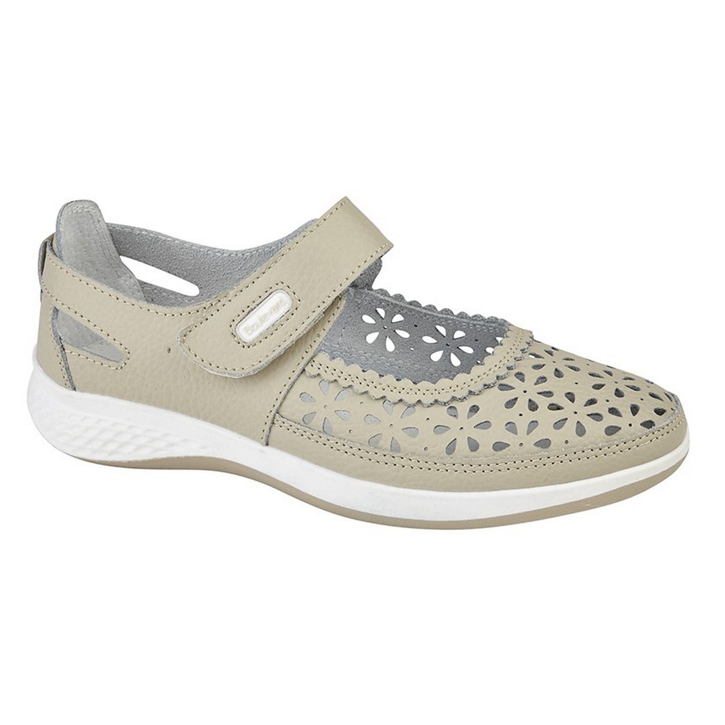 Beige - Front - Boulevard Womens-Ladies Wide Fitting Window Back Punched Bar Shoes