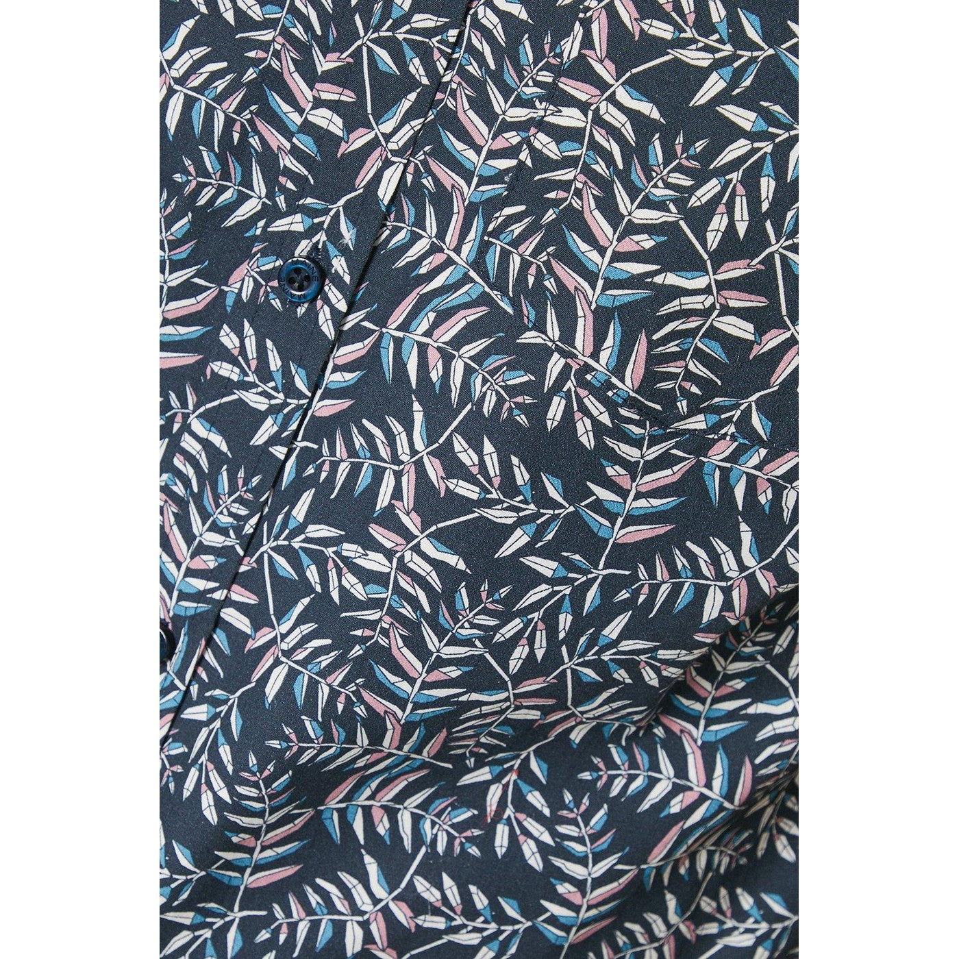 Navy - Lifestyle - Maine Mens Willow Print Short-Sleeved Shirt