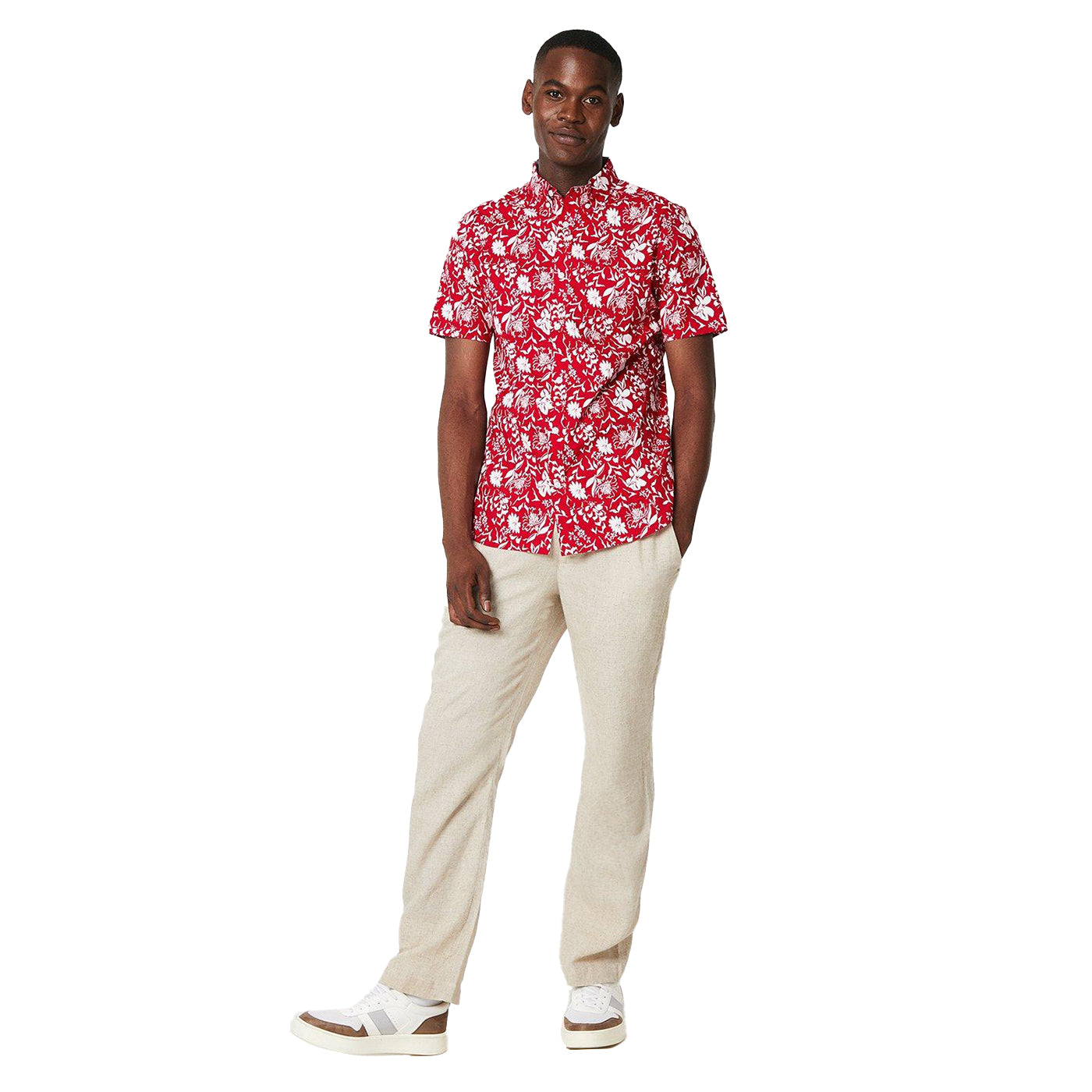 Red - Lifestyle - Maine Mens Floral Short-Sleeved Shirt