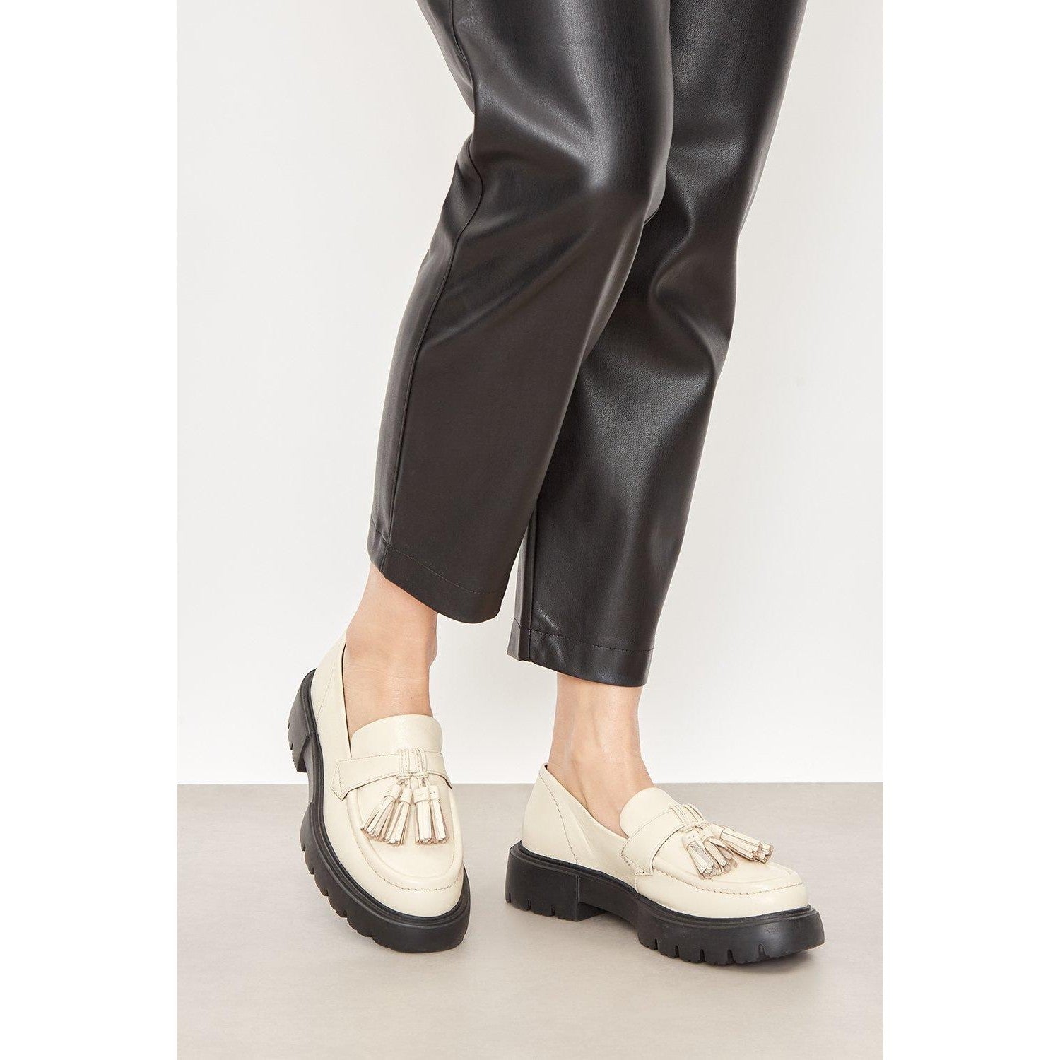 White - Side - Faith Womens-Ladies Lori Tassel Leather Chunky Heel Loafers