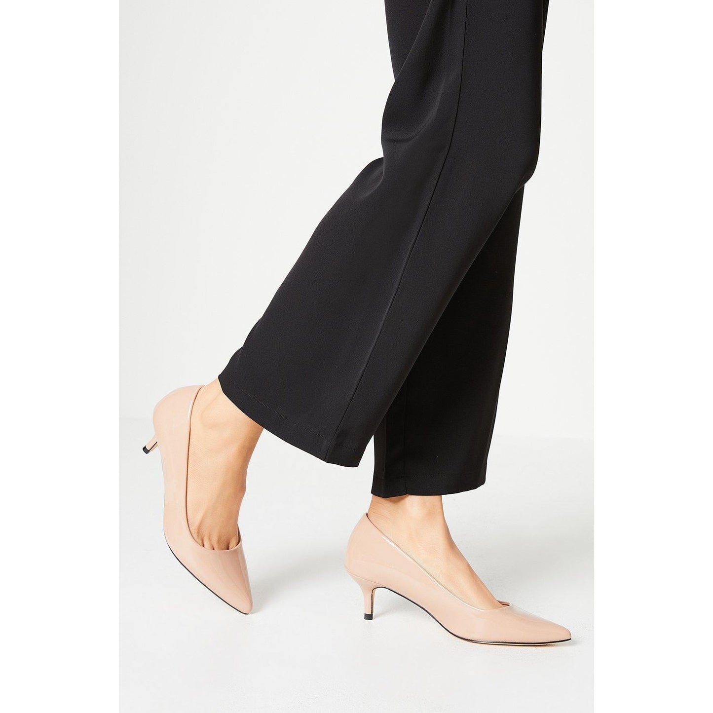 Blush - Front - Dorothy Perkins Womens-Ladies Dove Kitten Heel Court Shoes