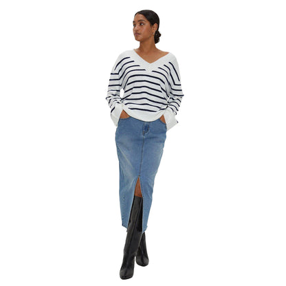 White - Lifestyle - Dorothy Perkins Womens-Ladies Stripe Knitted V Neck Jumper