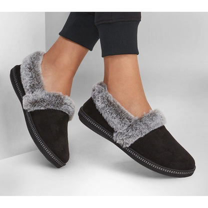 Black - Close up - Skechers Womens Fur Lined Slipper