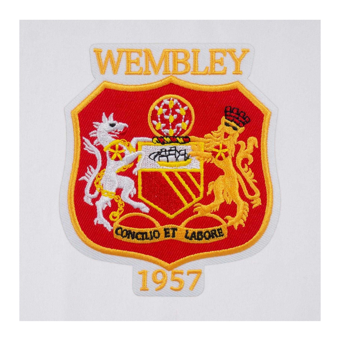 White - Lifestyle - Fan Originals Mens United Wembley 1957 Crest V Neck T-Shirt