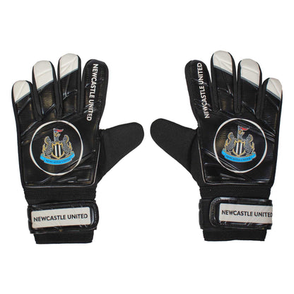 Black - Front - Newcastle United FC Boys Crest Goalkeeper Gloves