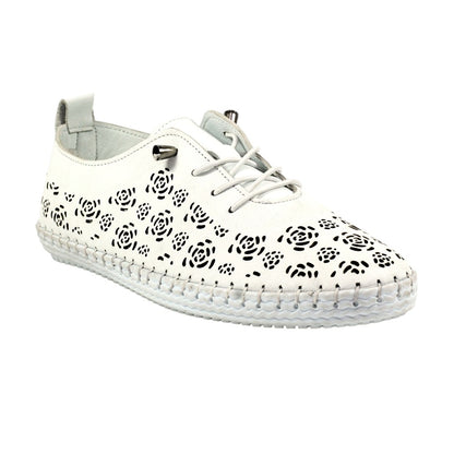 White - Front - Lunar Womens-Ladies Bamburgh Leather Plimsolls