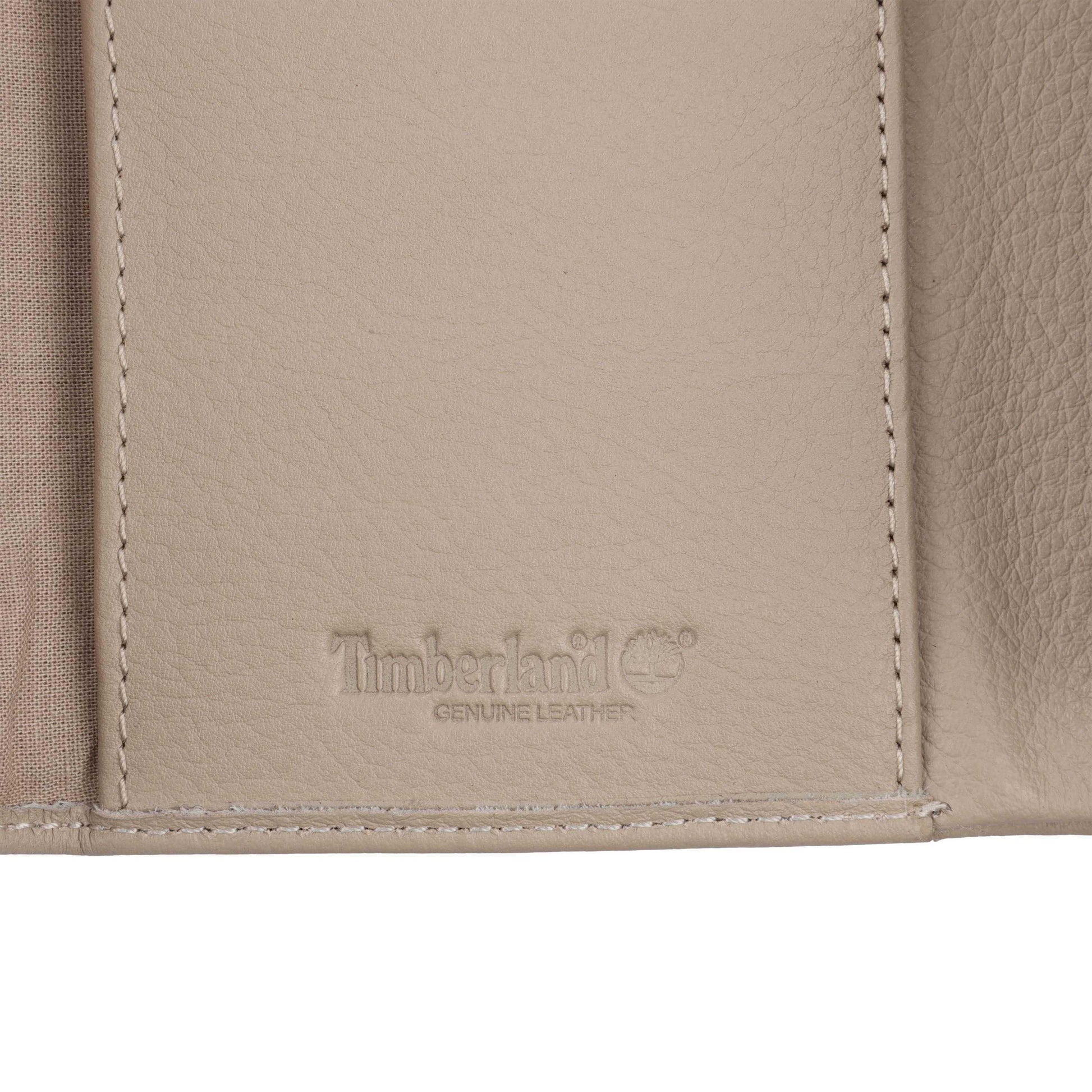 Beige - Close up - Timberland Safari Leather Wallet