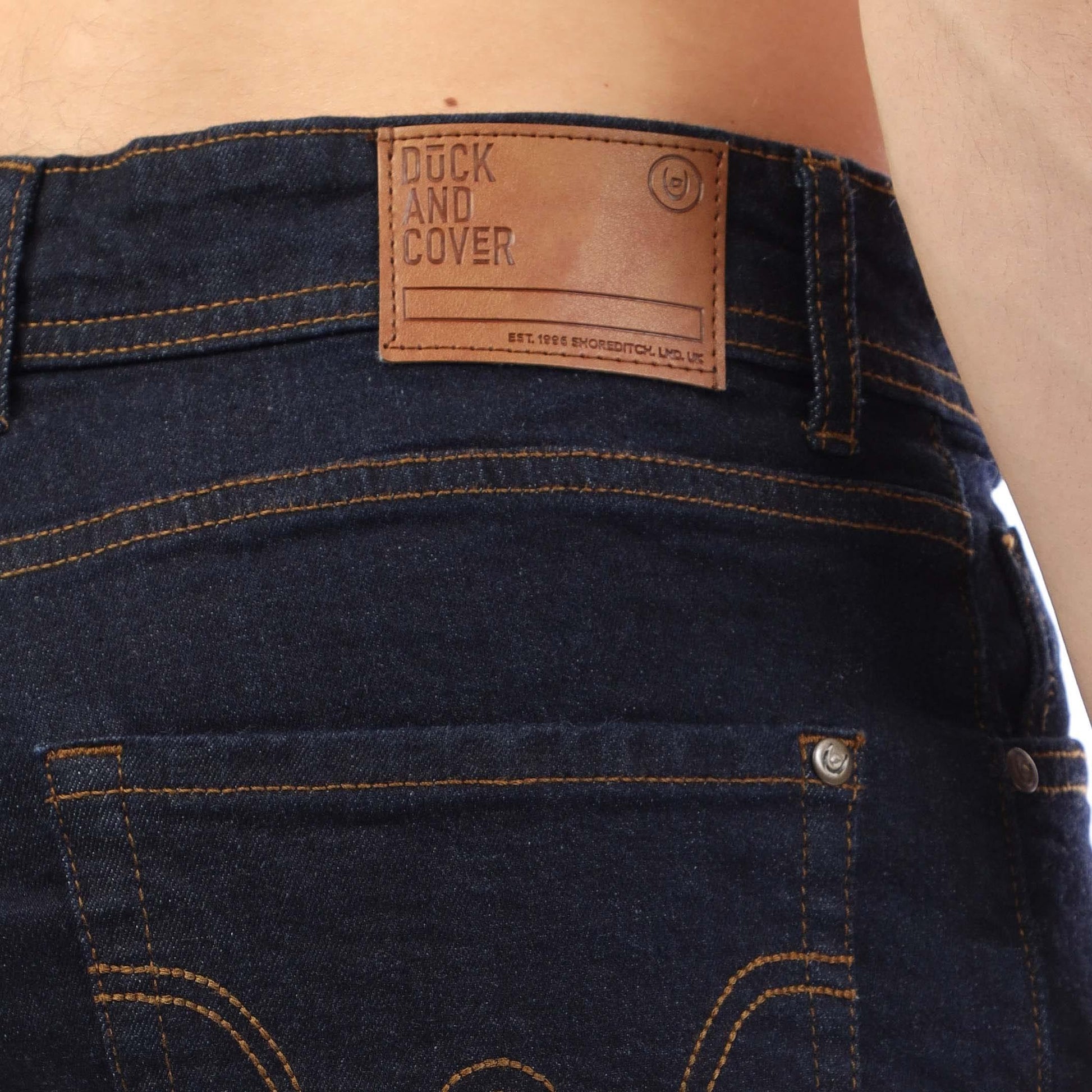 Raw Wash - Lifestyle - Duck and Cover Mens Hydras Straight Jeans