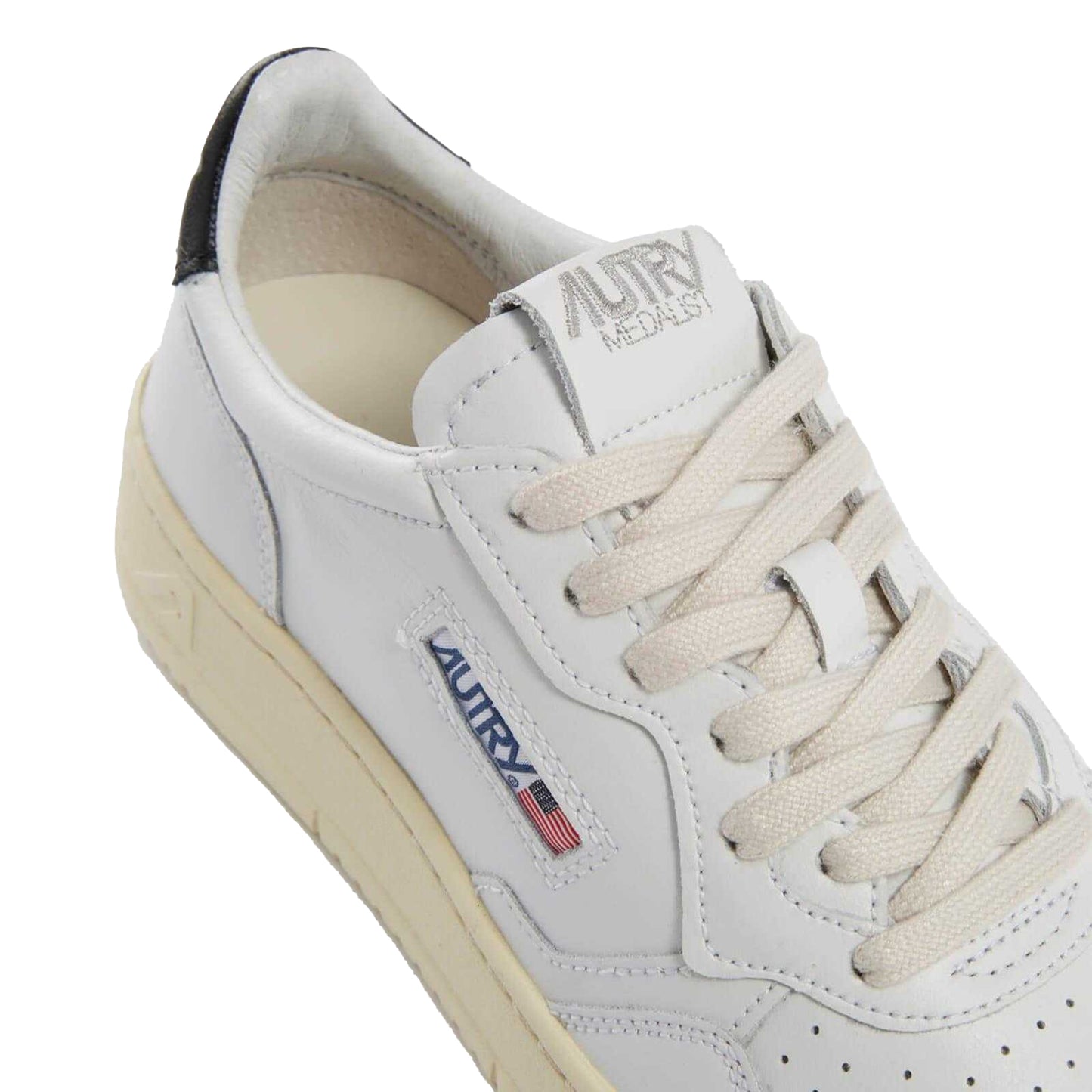 White-Black - Lifestyle - Autry Womens-Ladies Medalist Leather Trainers