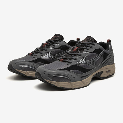 Iron Gate-Silver-Syrah - Pack Shot - Mizuno Mens MXR Colour Block Trainers