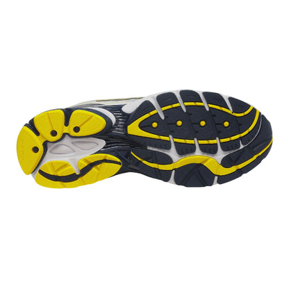 White - Pack Shot - Saucony Unisex Adult Progrid Omni 9 Shoes