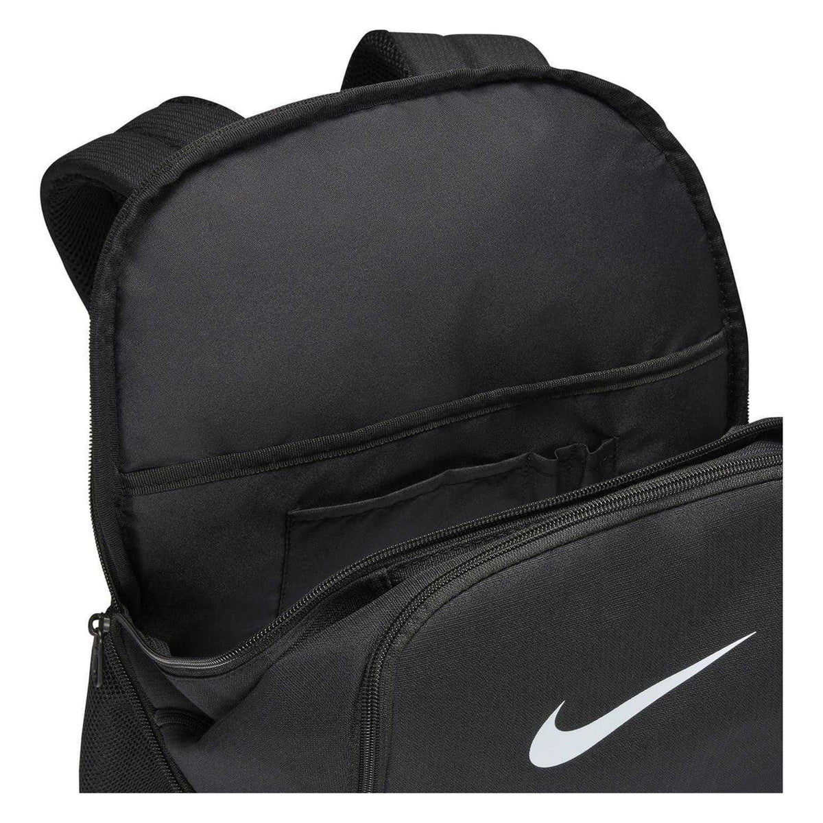 Black-White - Pack Shot - Nike Unisex Adult Brasilia Logo Backpack