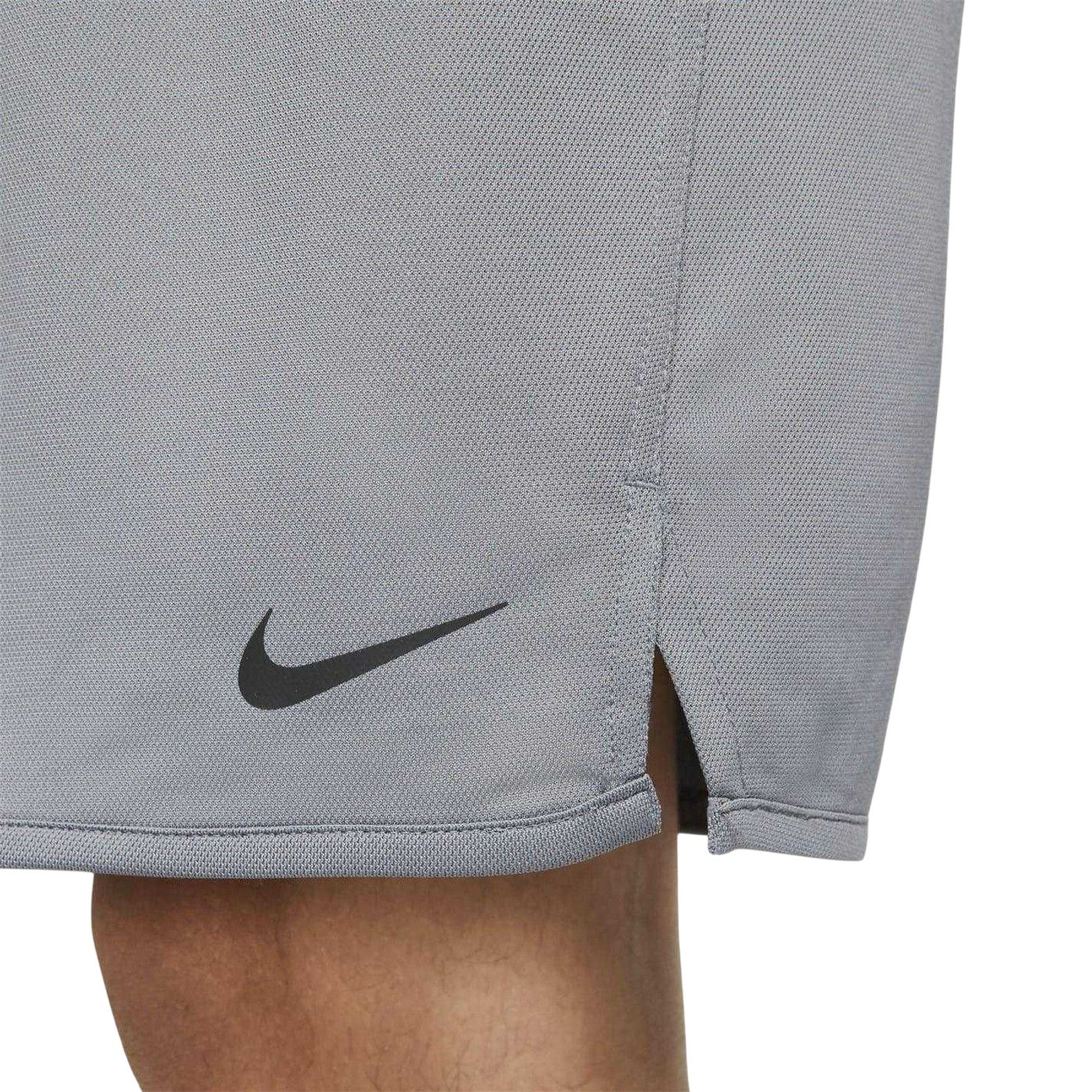 Smoke Grey - Side - Nike Mens Totality Relaxed Fit Shorts