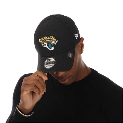Black - Lifestyle - New Era 9Forty Jacksonville Jaguars Baseball Cap