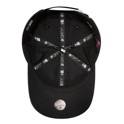 Black - Lifestyle - New Era Flawless 940 Logo Baseball Cap