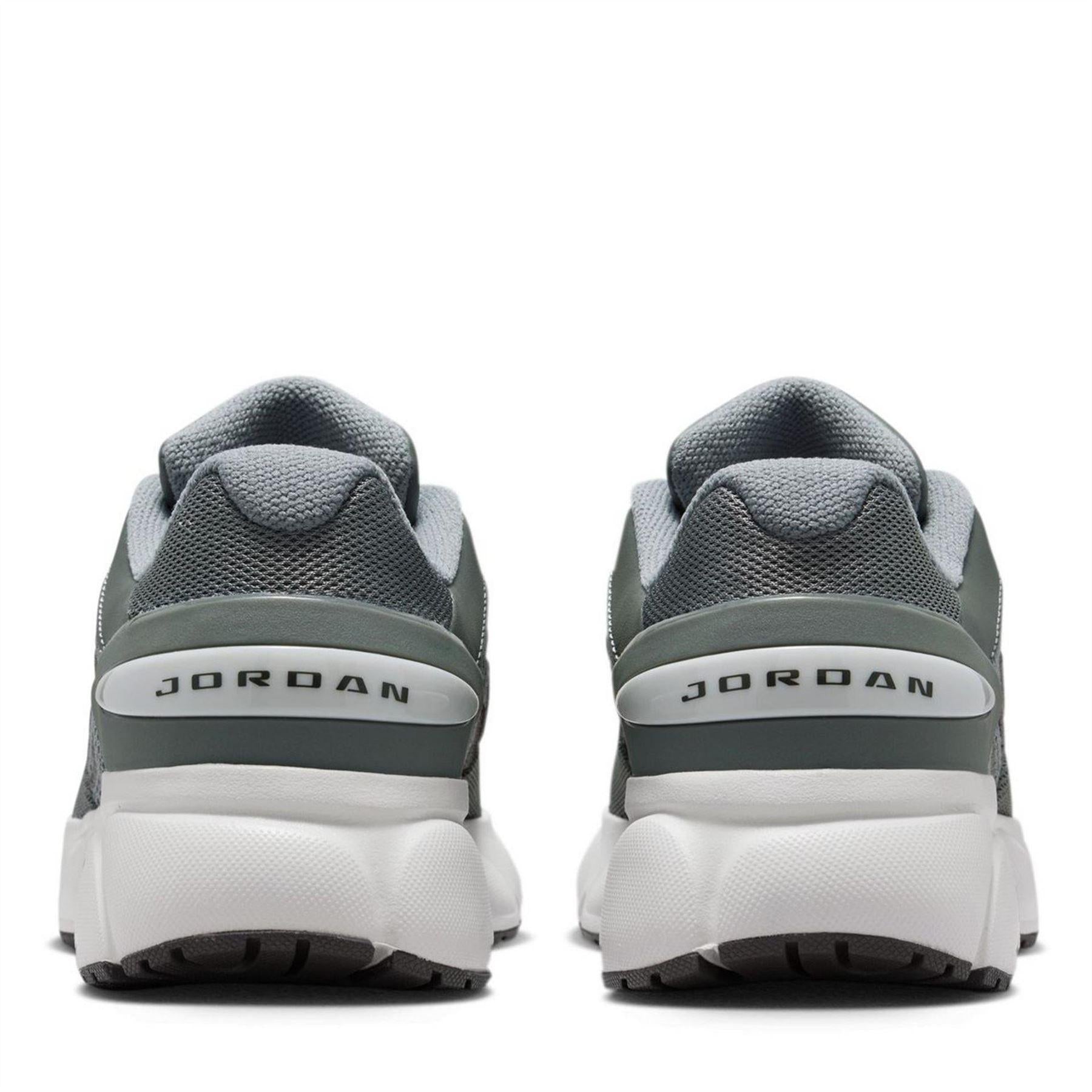 Smoke Grey - Pack Shot - Jump Childrens-Kids Air Jordan Basketball Shoes