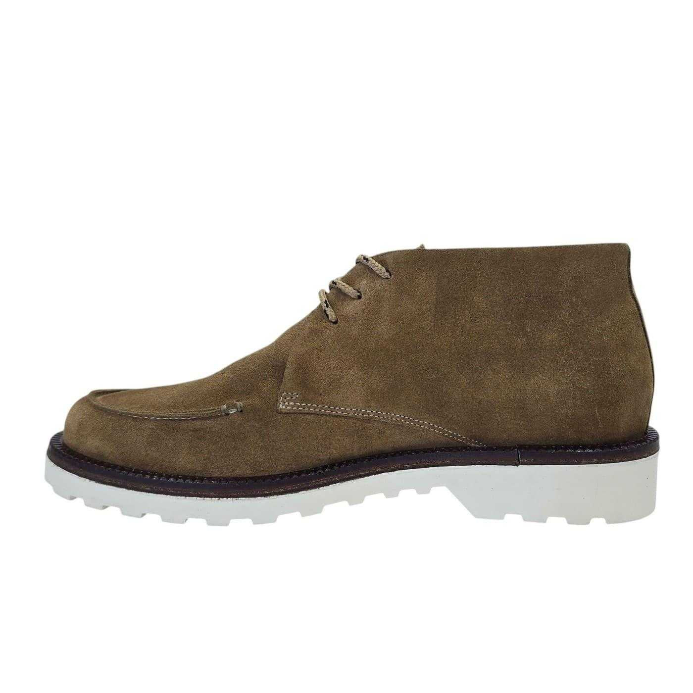 Tan - Lifestyle - Nicholas Deakins Mens Benjamim Suede Moc Toe Chukka Boots