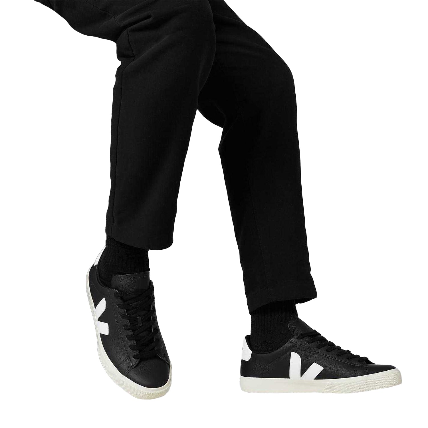 Black-White - Pack Shot - Veja Unisex Adult Campo Leather Trainers