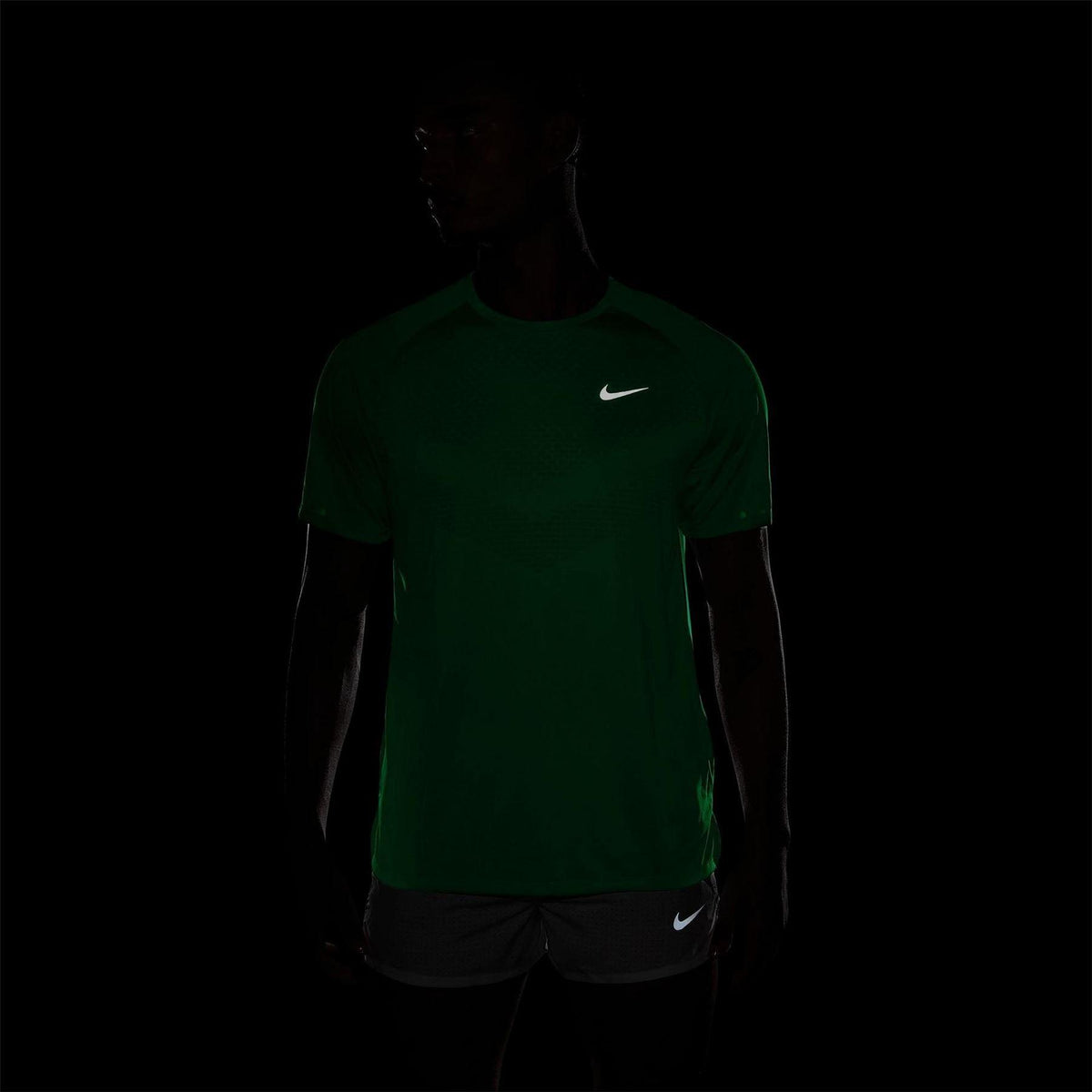 Green-Spark - Lifestyle - Nike Mens Stride Running Top